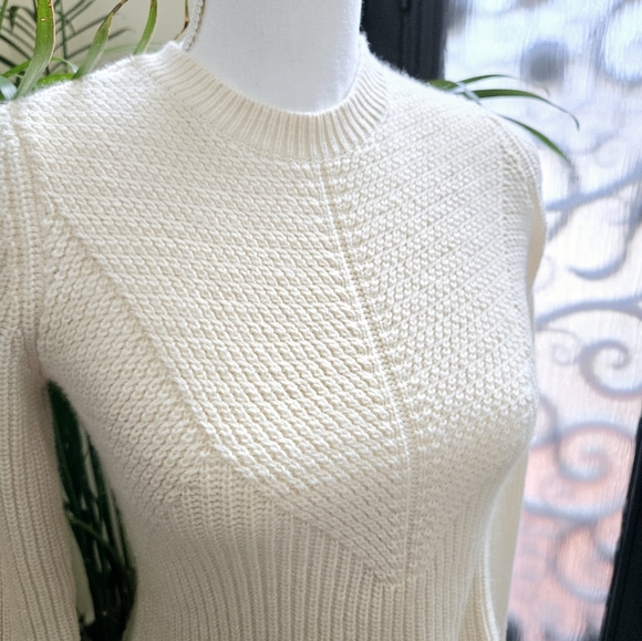 White - Cream Peplum Knit Crew Neck Sweater Ann Taylor NWOT - Picture 4 of 9